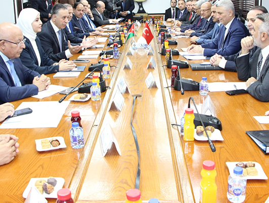القضاة يدعو رجال الأعمال والمستثمرين الأتراك للاستثمار في الأردن والاستفادة من الفرص المتاحة